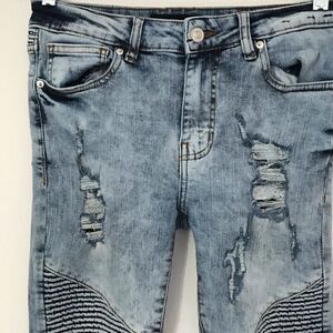 Forever 21 Awesome Distressed & Ripped Jeans Size 29!!
